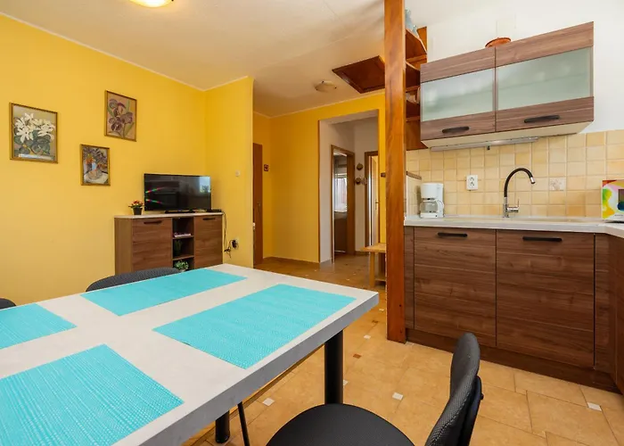 Apartments Milica
